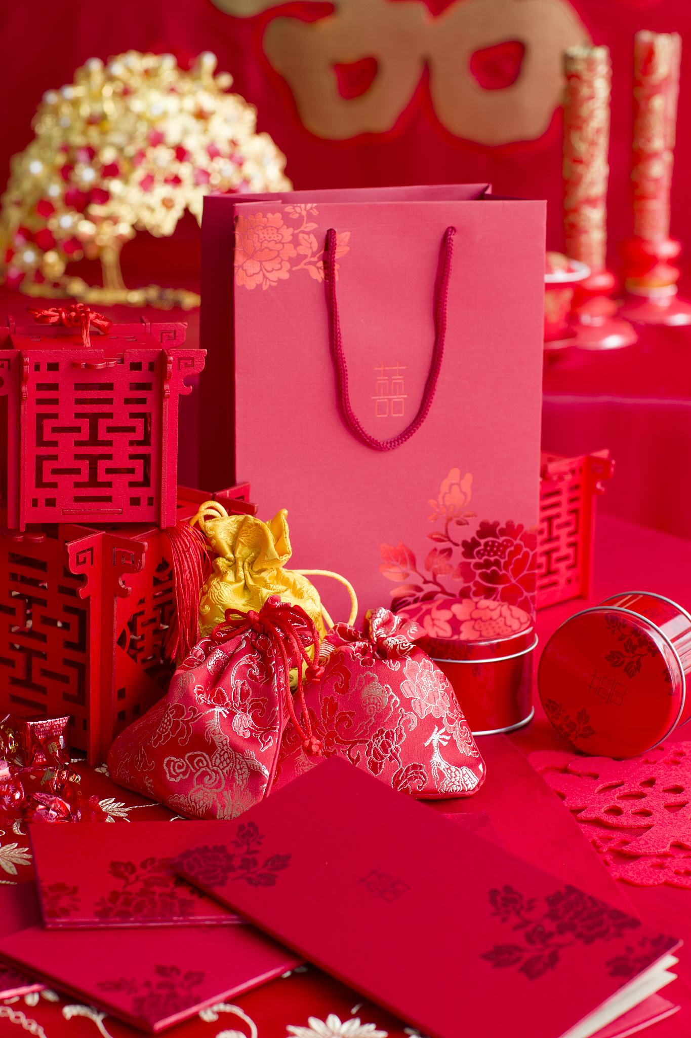 参加同学婚礼能为同事多要喜糖吗