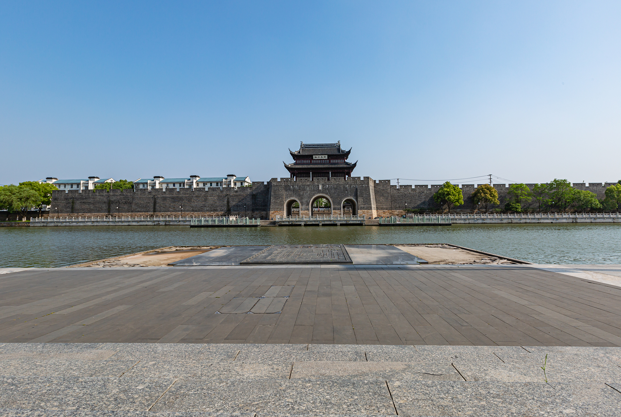江苏省苏州市火车站广场建筑风光