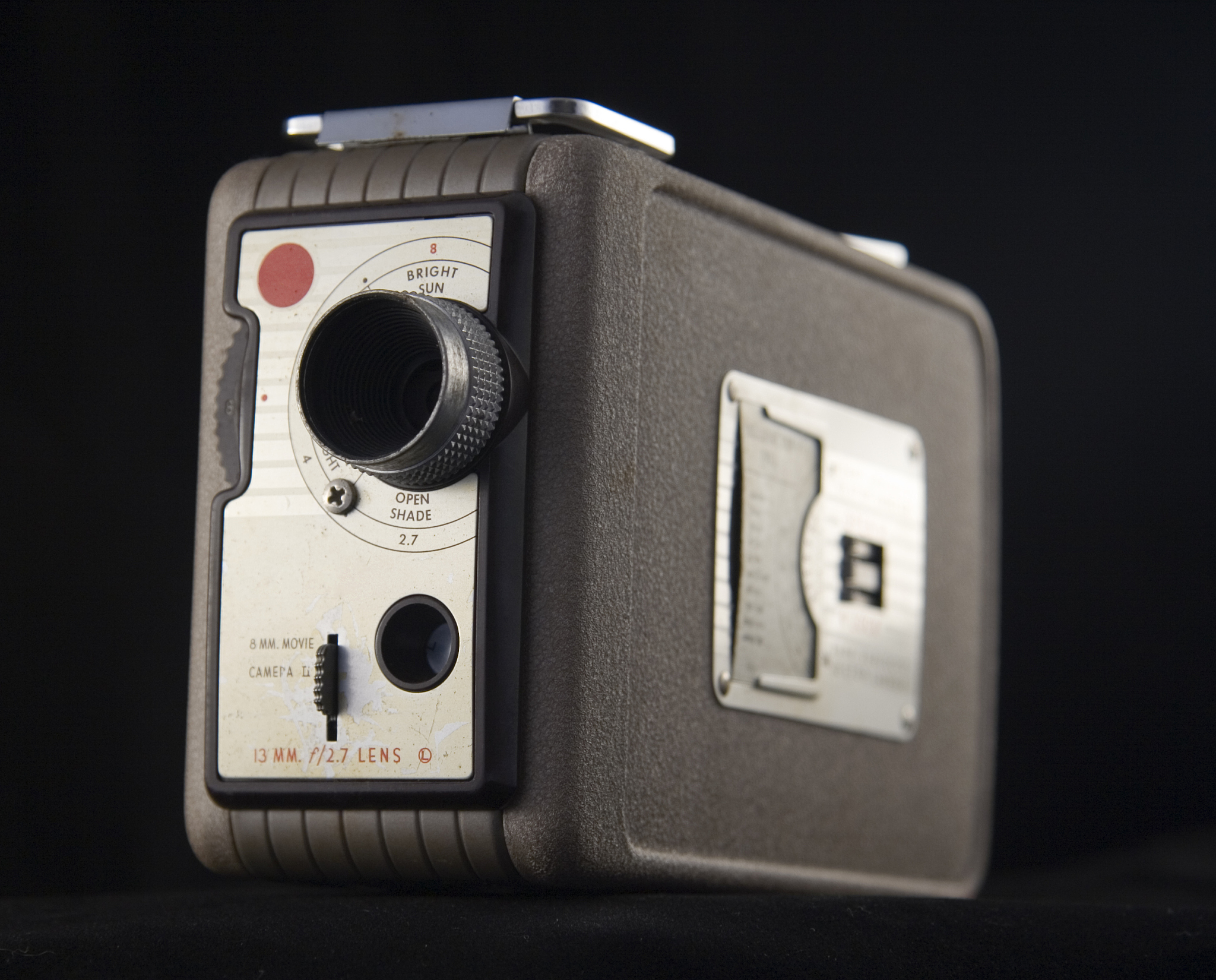 vintage 8mm home movie camera