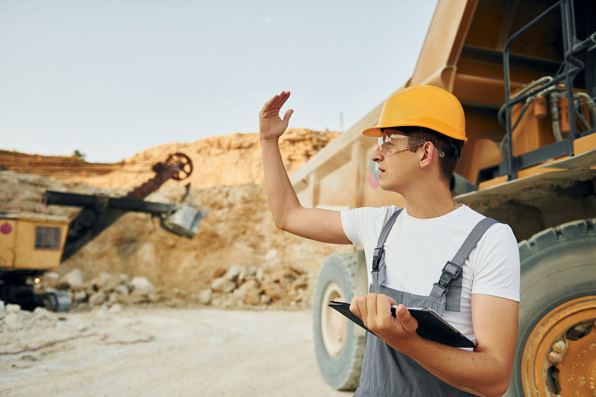 南京中华职业教育中心招生简章 - 培养职业人才的摇篮