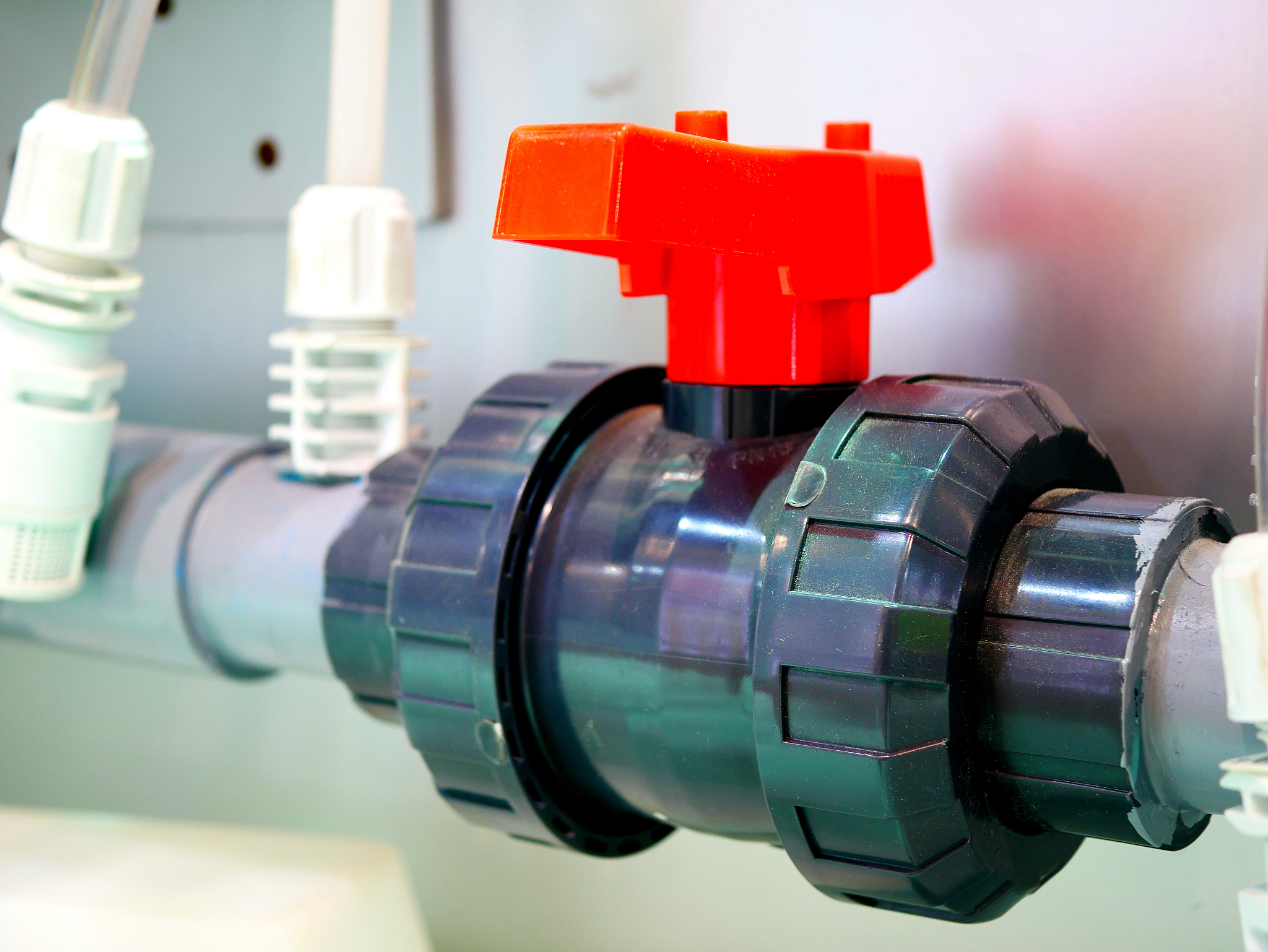 Double Eccentric Butterfly Valve: Sealing and Flow Performance Analysis