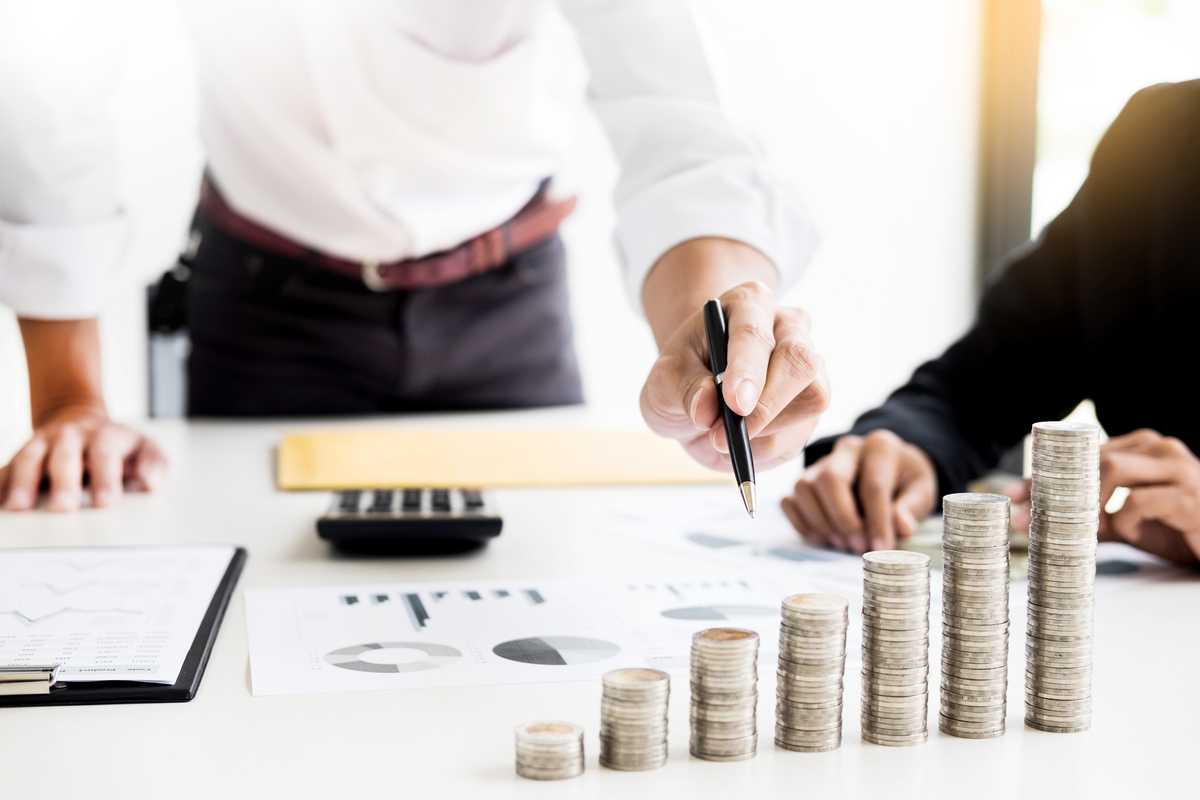 投资银行类业务人员