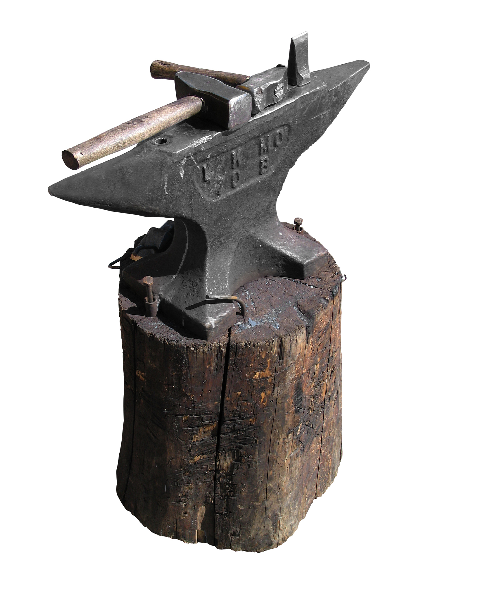 铁砧的形状：为什么是这样的？锻造工具设计的奥秘