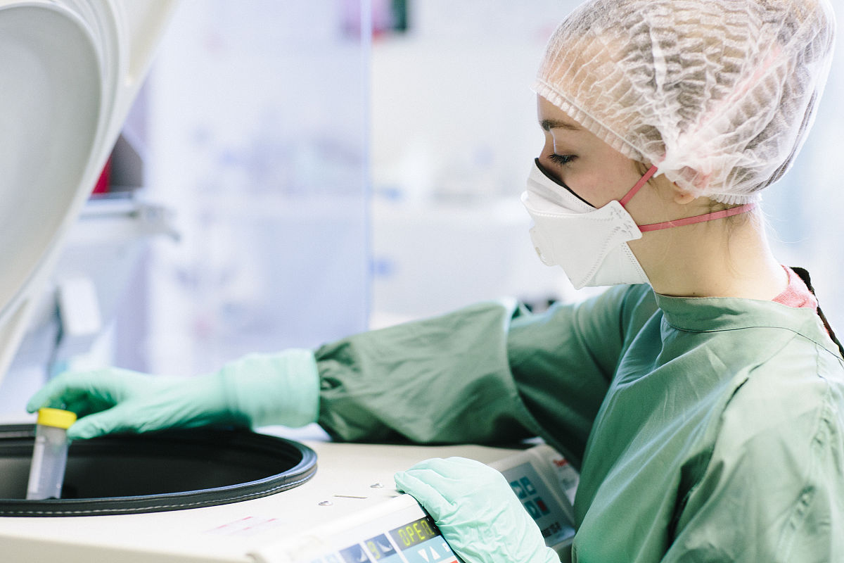 离心机使用指南：步骤、注意事项及安全操作