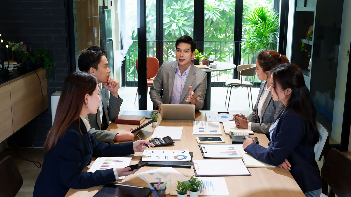 你现在是一名财务你需要写一份财务培训计划书你会如何写