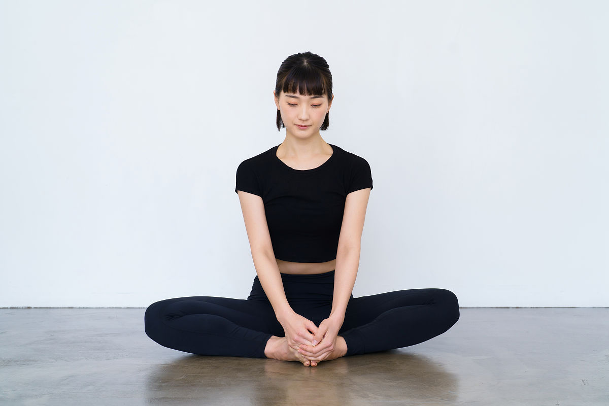 初中女生平板支撑多久合格？附正确姿势和训练建议