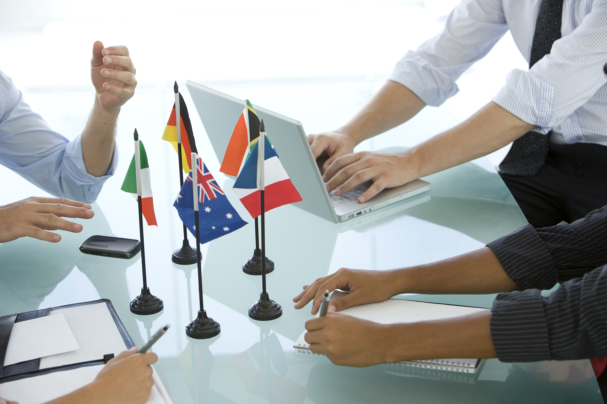 深度解析：国外员工劳动权益维护研究指南