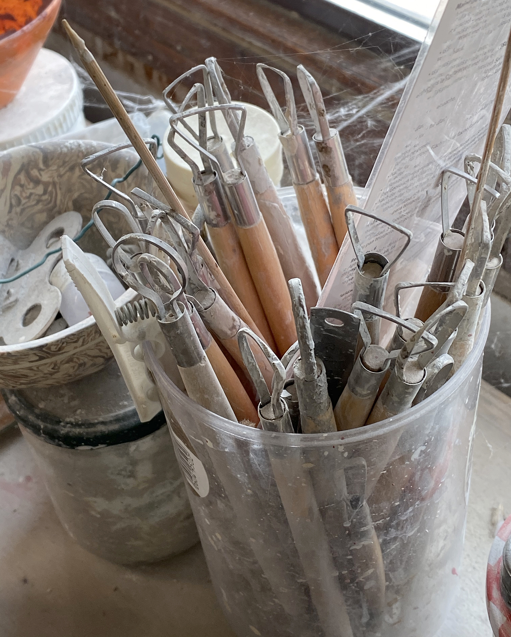 安顺城市服务职业学校工艺美术专业怎么样？学什么？就业前景如何？