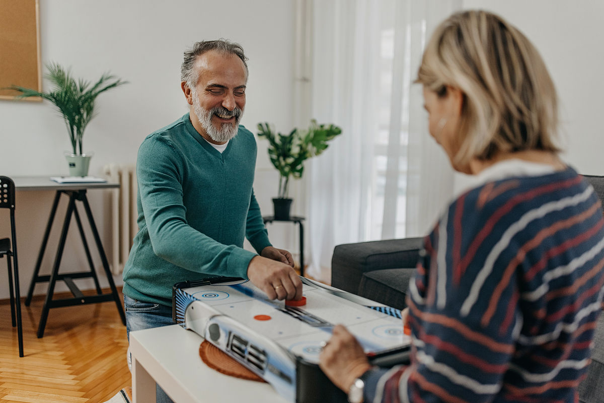 掘地求升手游更新日志 - 新增探险模式、升级系统、装备系统等