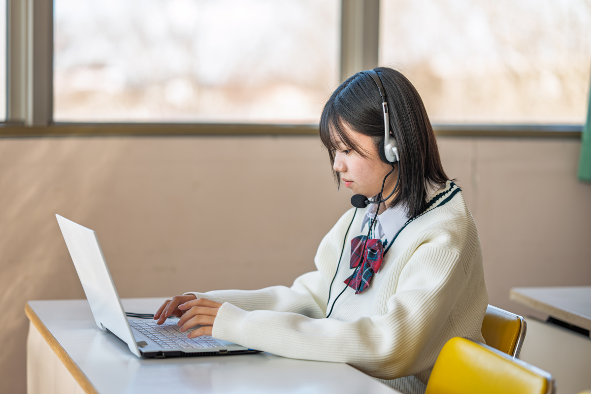 女生初中毕业适合学什么技术用