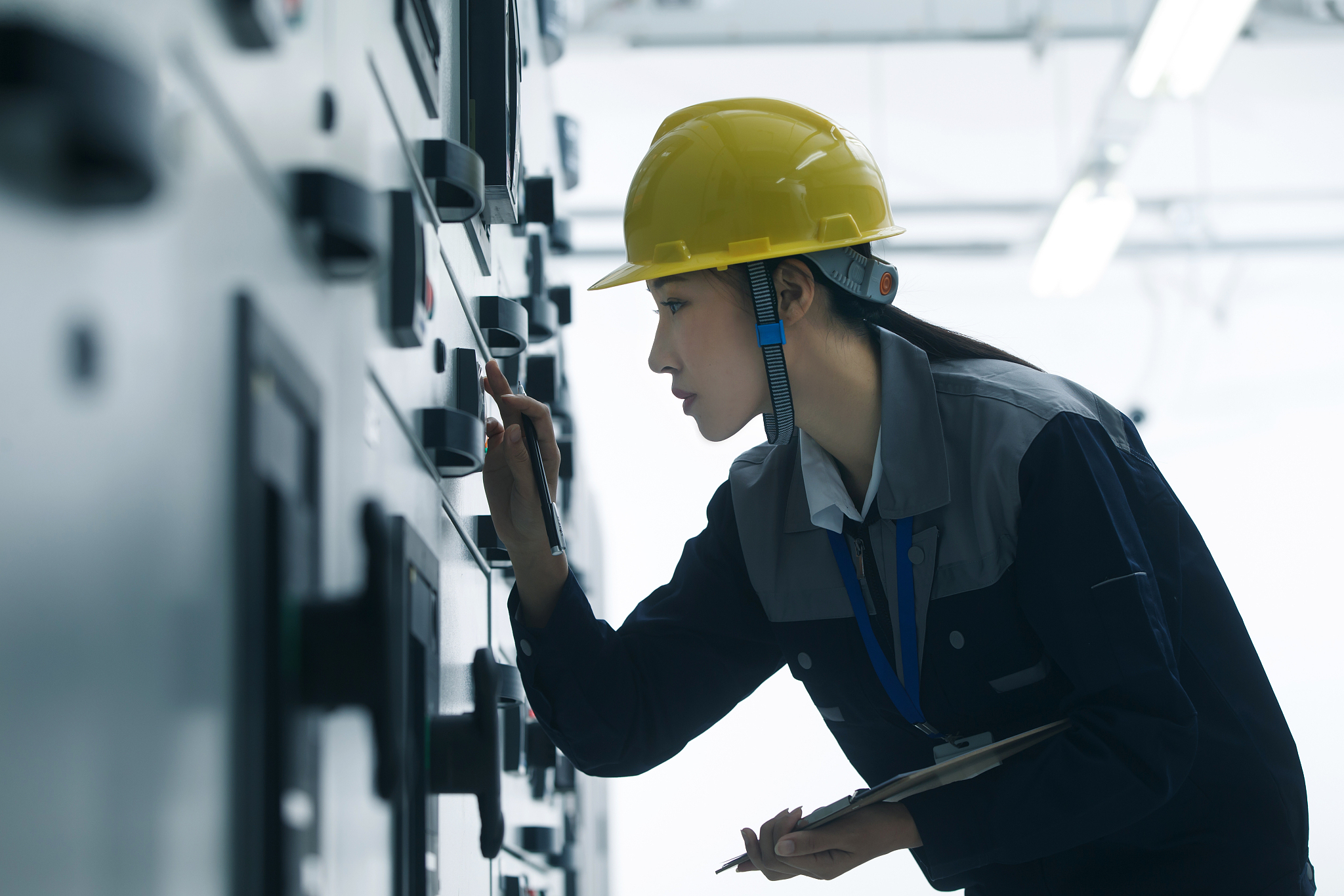 列举一个电工职业访谈