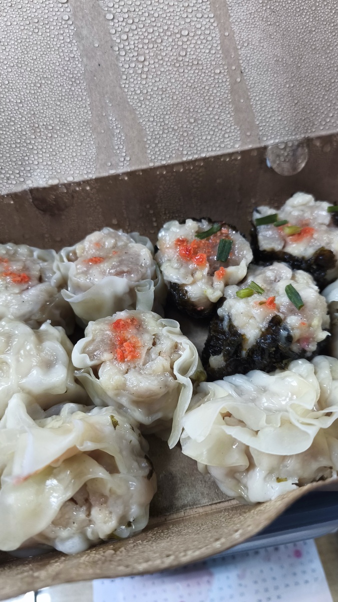鲜肉笋丁烧麦：一口鲜香，Q弹爽脆！