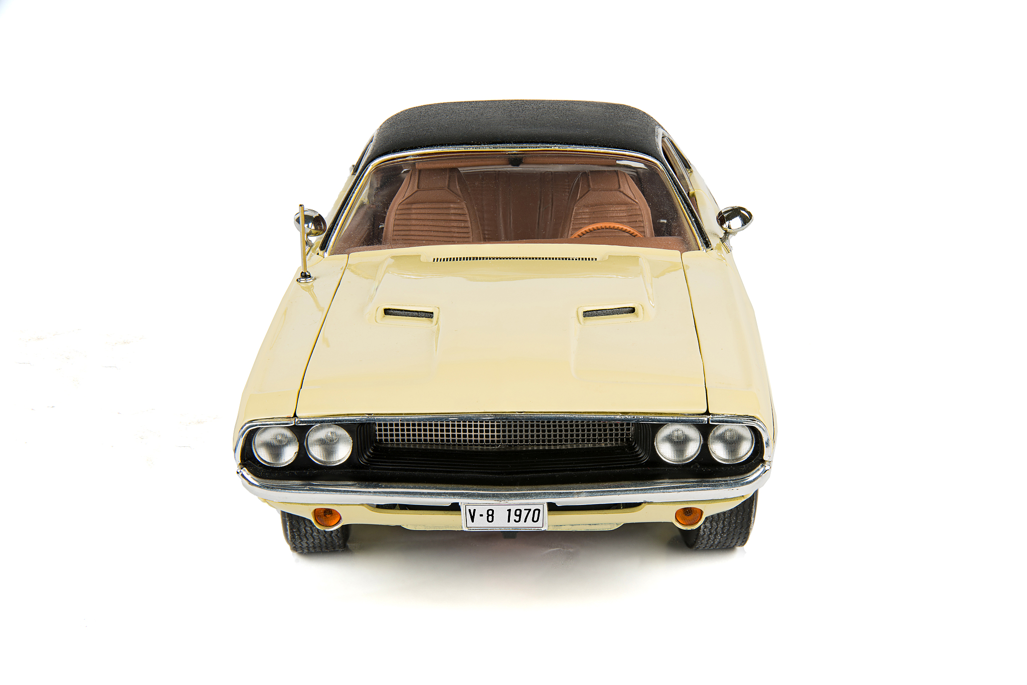 vintage dodge challenger car 1970