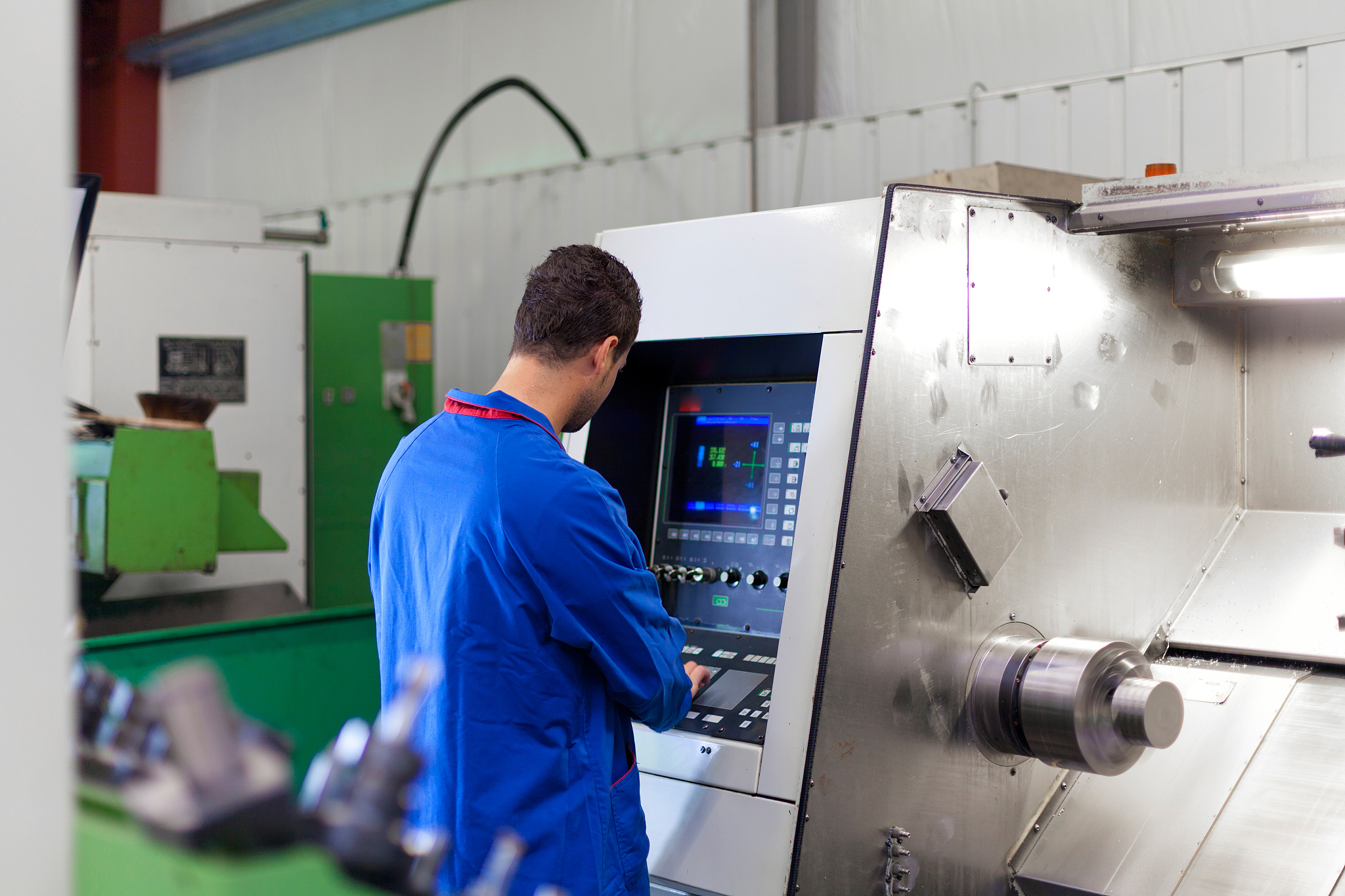 荆州市工业学校数控技术专业简介