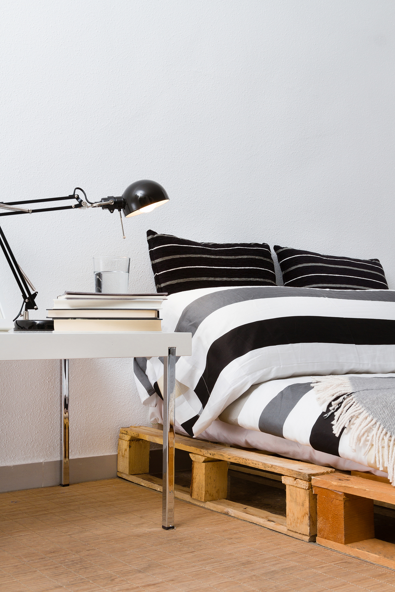 recycled diy pallet platform bed in modern bedroom
