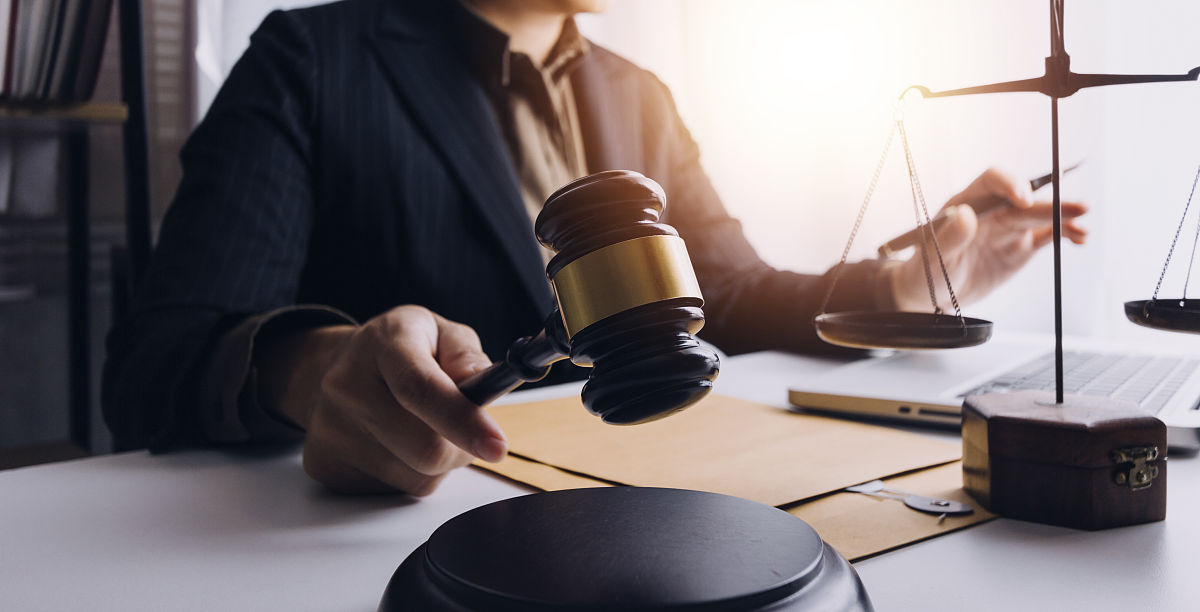 刑事案件律师怎么选？资深律师教你避坑指南！