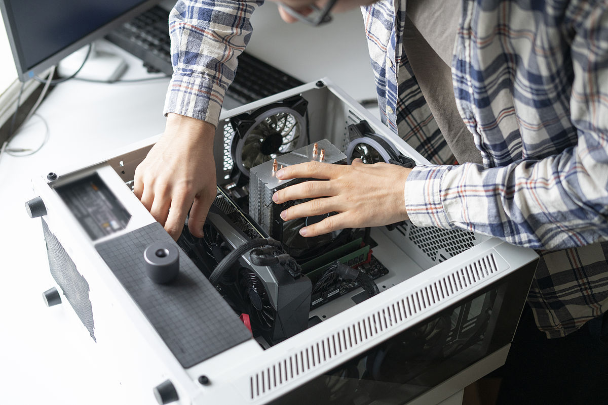 电脑故障怎么办 用250字帮我描述