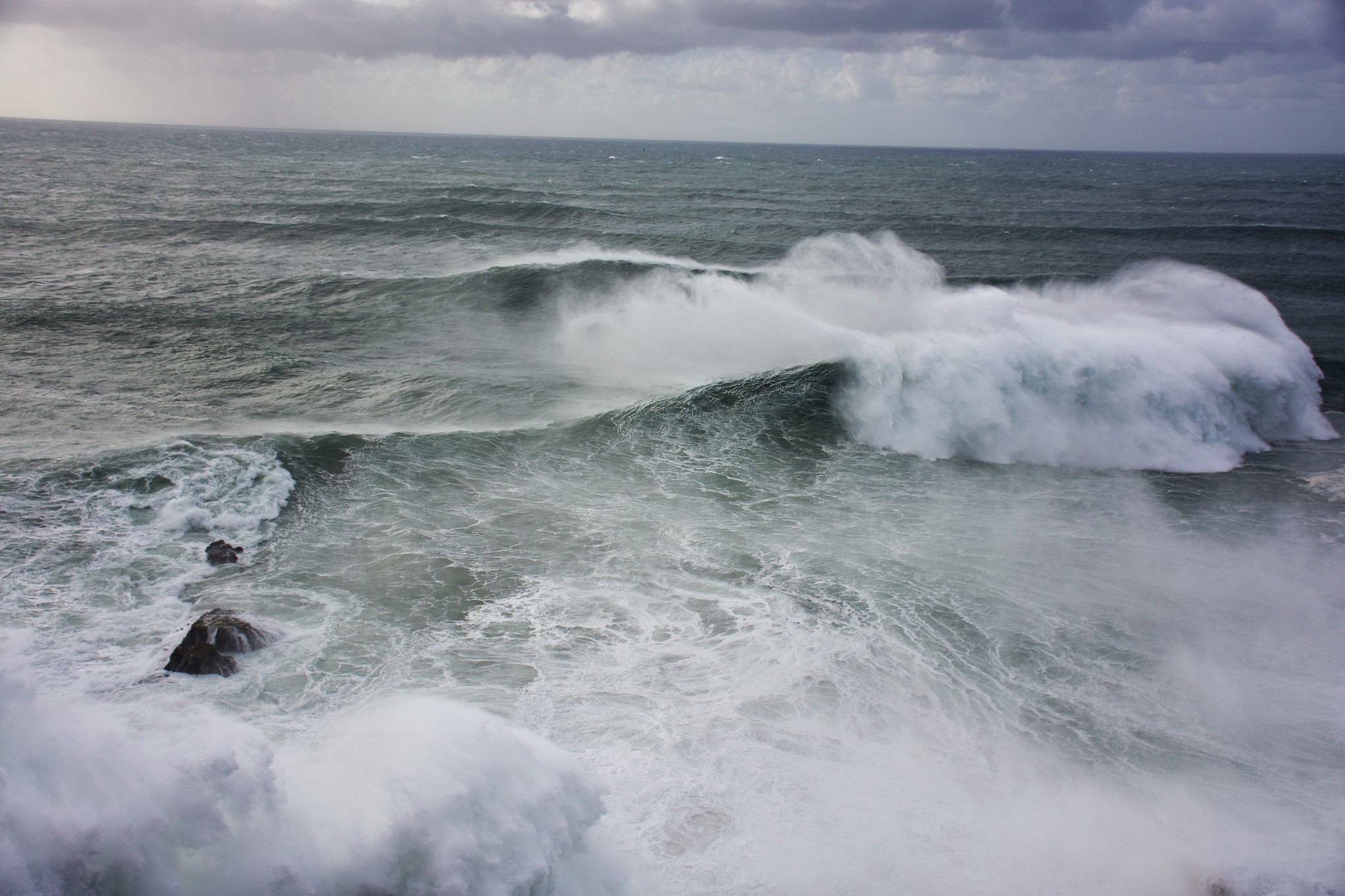 波涛翻滚的什么