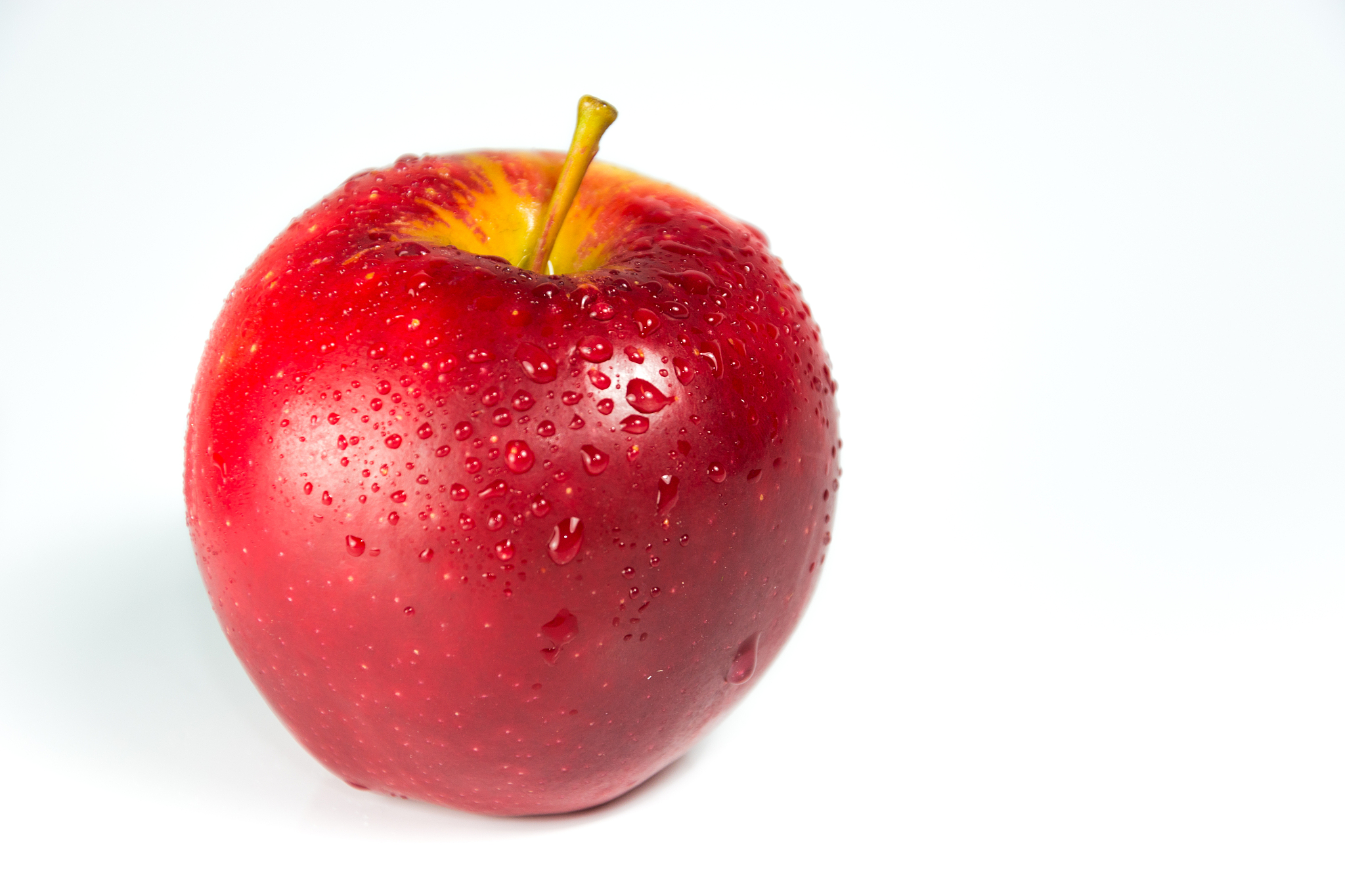 red apple