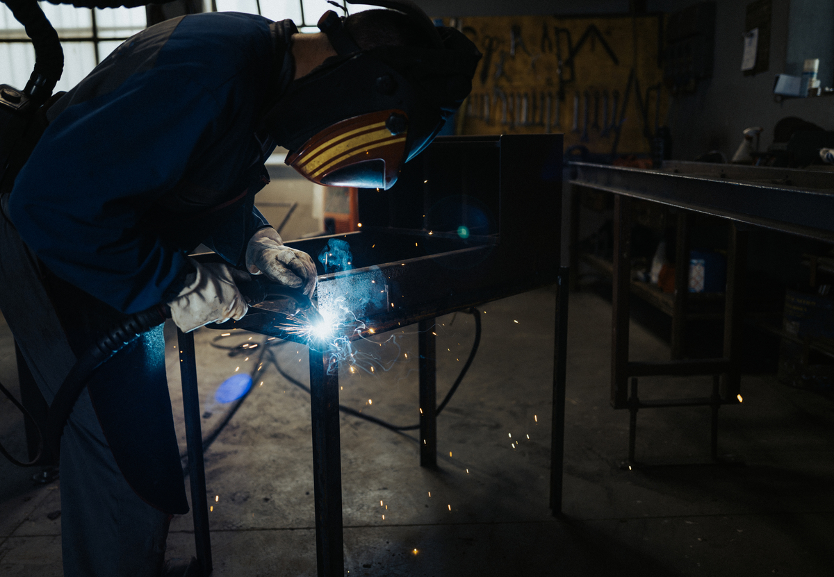 焊接变形原因及预防方法 - 简单易懂