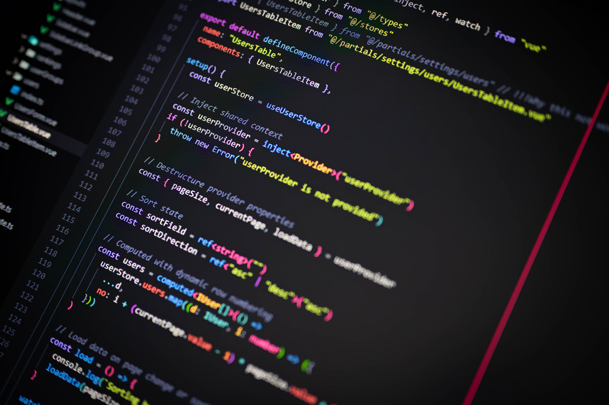 React 路由懒加载：使用 TypeScript 和 React Router 加载组件 - 代码示例