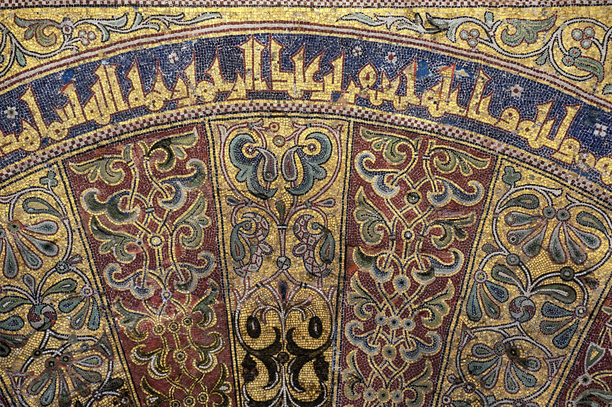 close view of mosaic work of mihrap