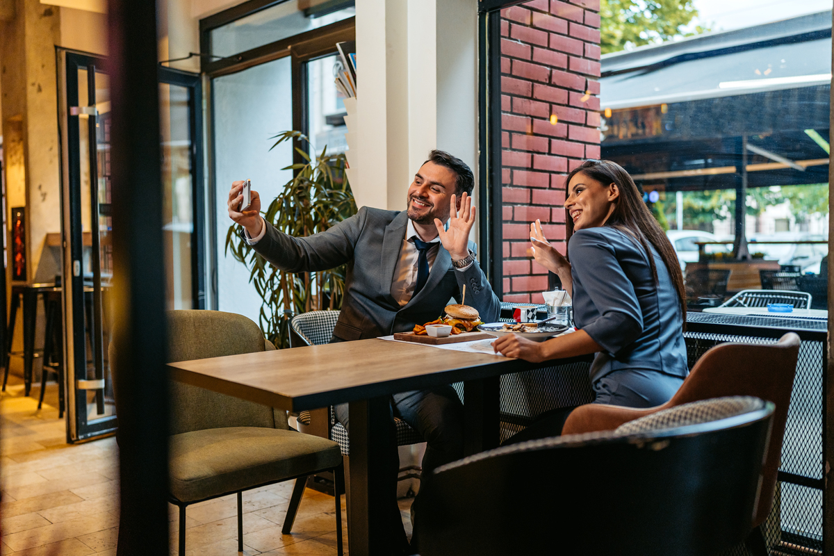 波士顿朋友问晚餐：如何巧妙回答？