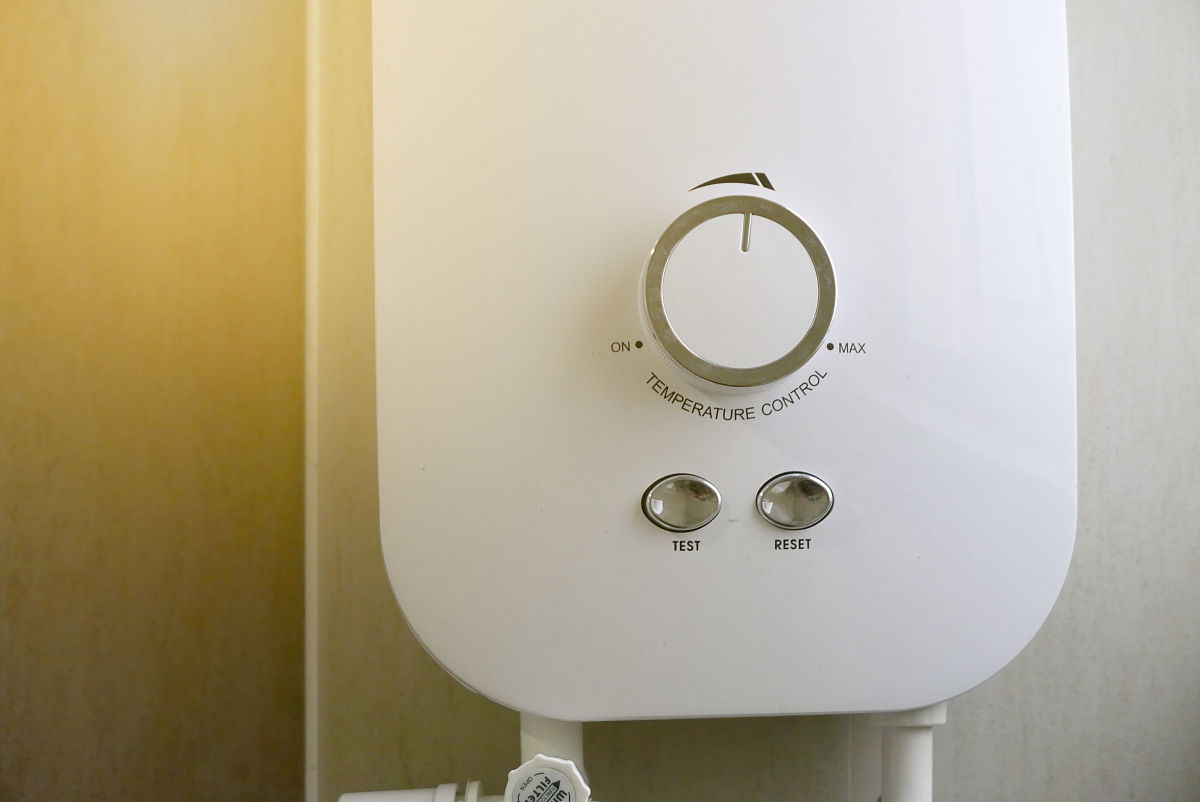 blue+whale热水器怎么用教程 开关介绍 操作步骤