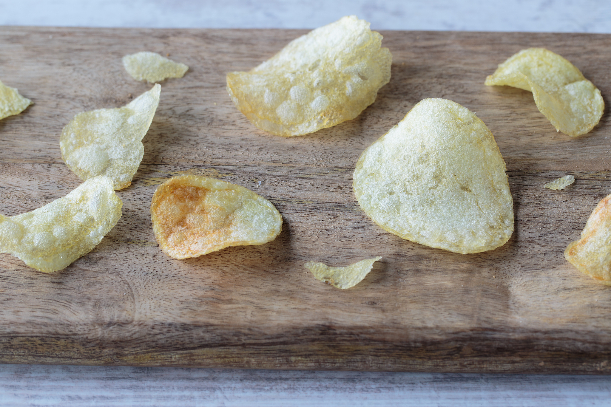 薯片制作原材料：从马铃薯到调味料