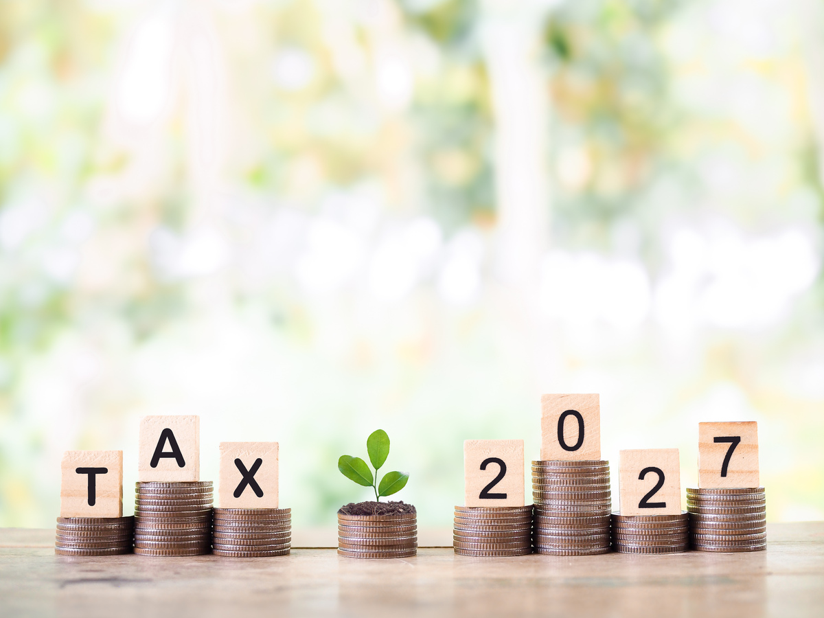 哪些金融工具初始确认按公允价值加减交易费用计量？