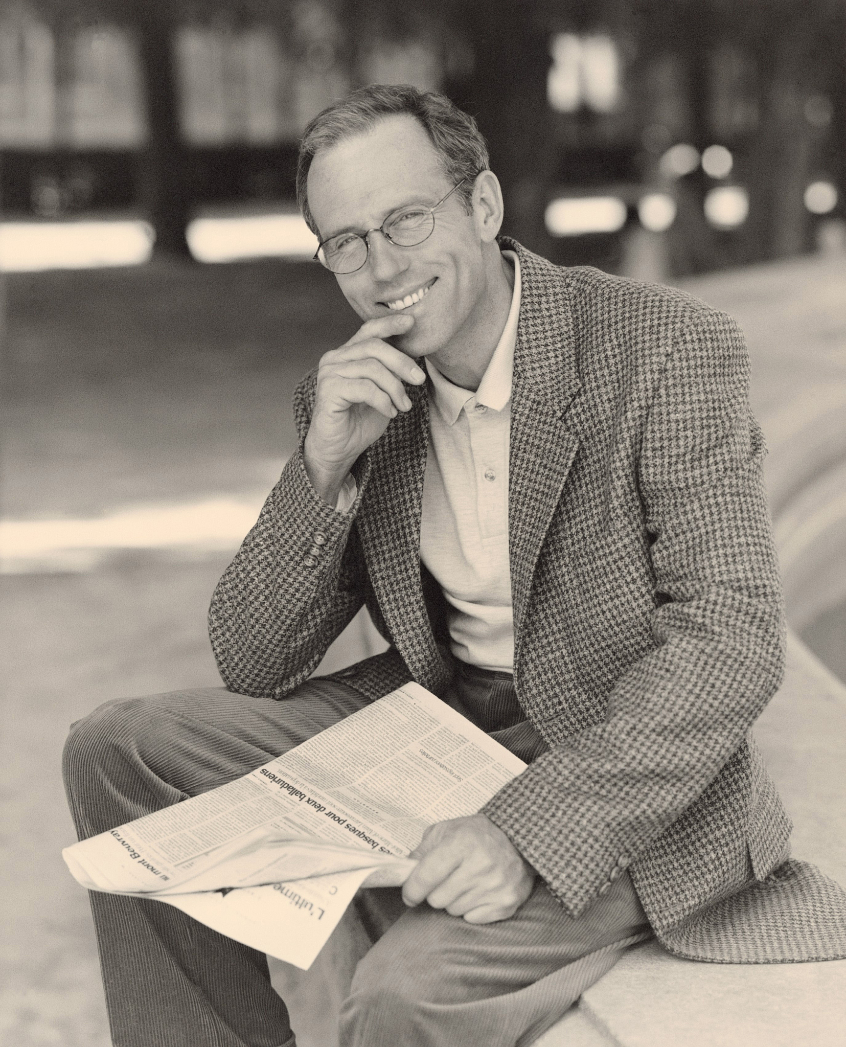 彼得·贝伦斯：美国外交政策、中东和社会问题专家