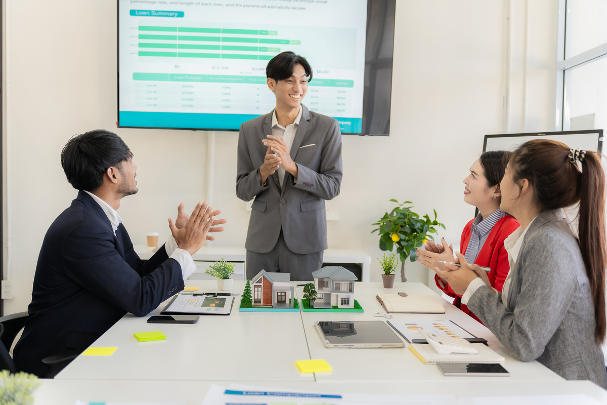 如果和公司领导层进行路边谈话应该聊什么参加人员都是公司比较看好的年轻人才公司想知道公司年轻人才想知道什么