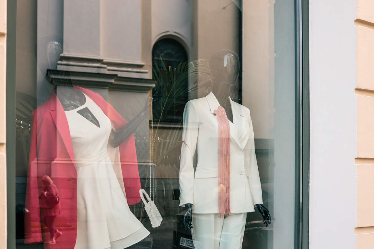 精致剪裁展现品质续写120字文案