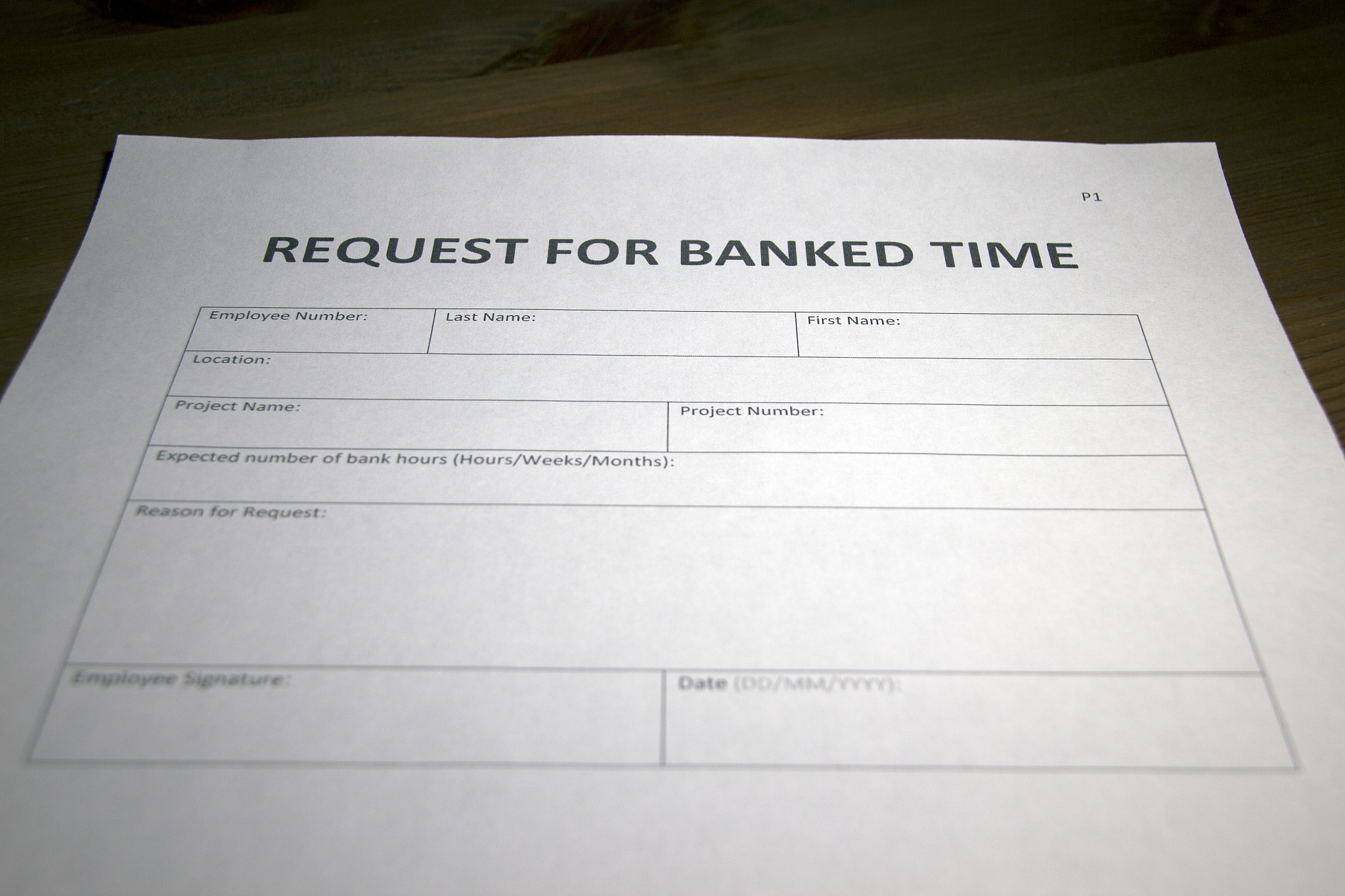 我最近要去美领馆做J1签证我想请问在职证明和收入证明用中文还是英文？