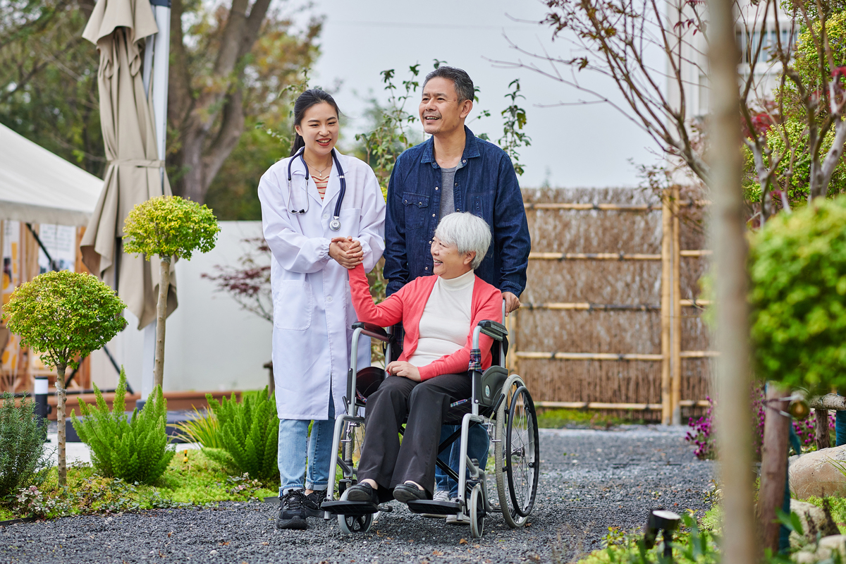 成都天府职业技术学校老年人服务与管理专业的发展前景