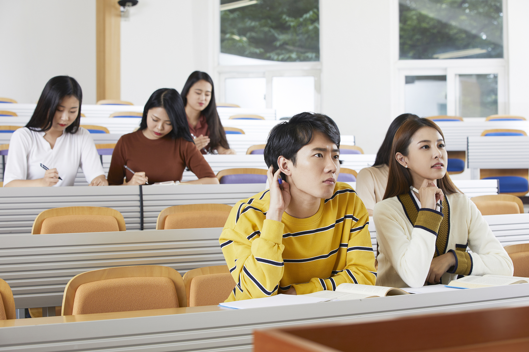 大学新生人际关系处理案例分析：如何与室友、同学和恋人相处？
