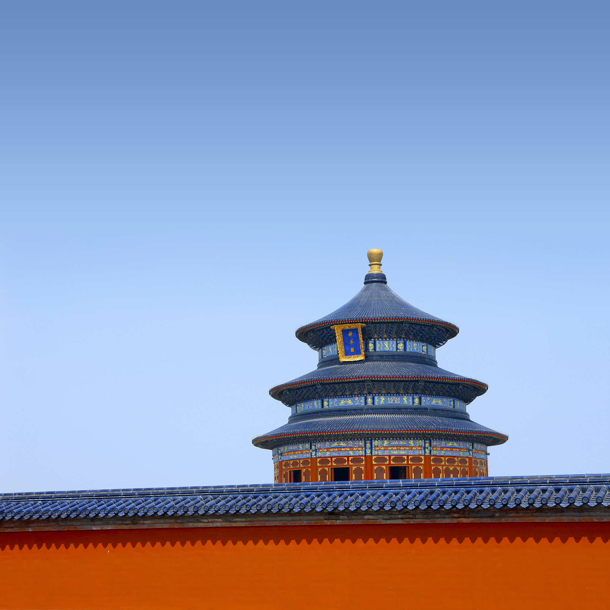中国古建筑对称美：以故宫和天坛为例