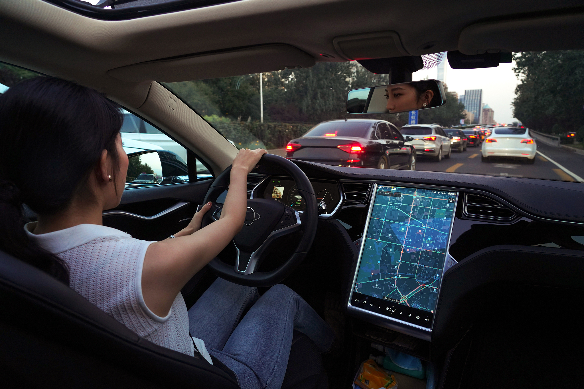 自动驾驶的忧势：安全、道德、隐私、就业和基础设施挑战