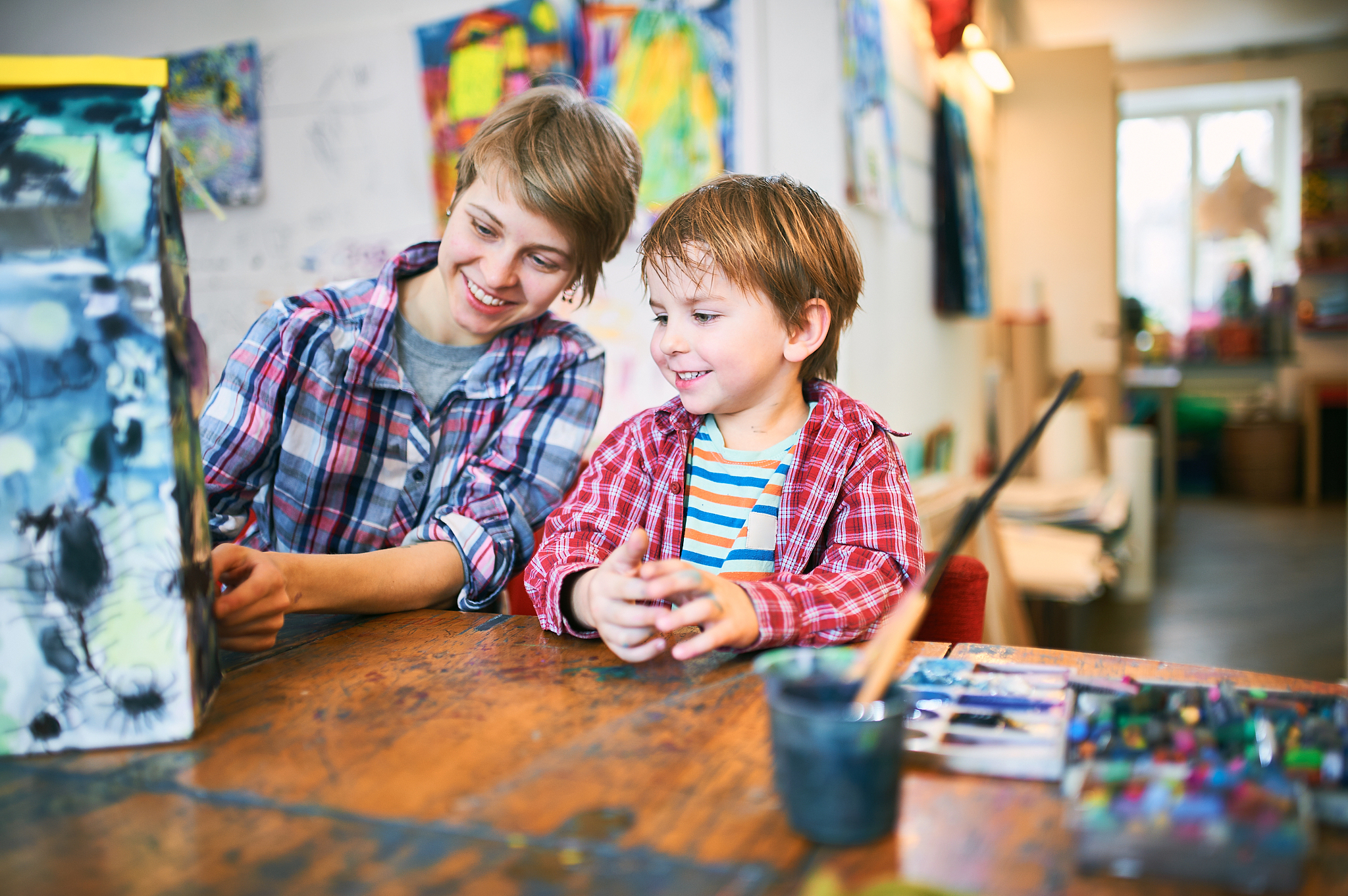 贵州毕节地区幼儿师范学校美术教育专业课程设置：培养未来幼儿园美术教师