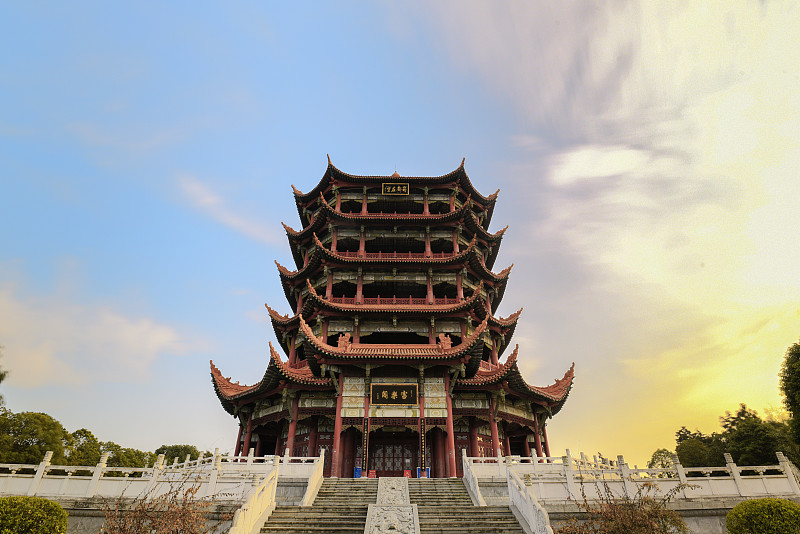 绵阳中专学校哪个专业比较好用