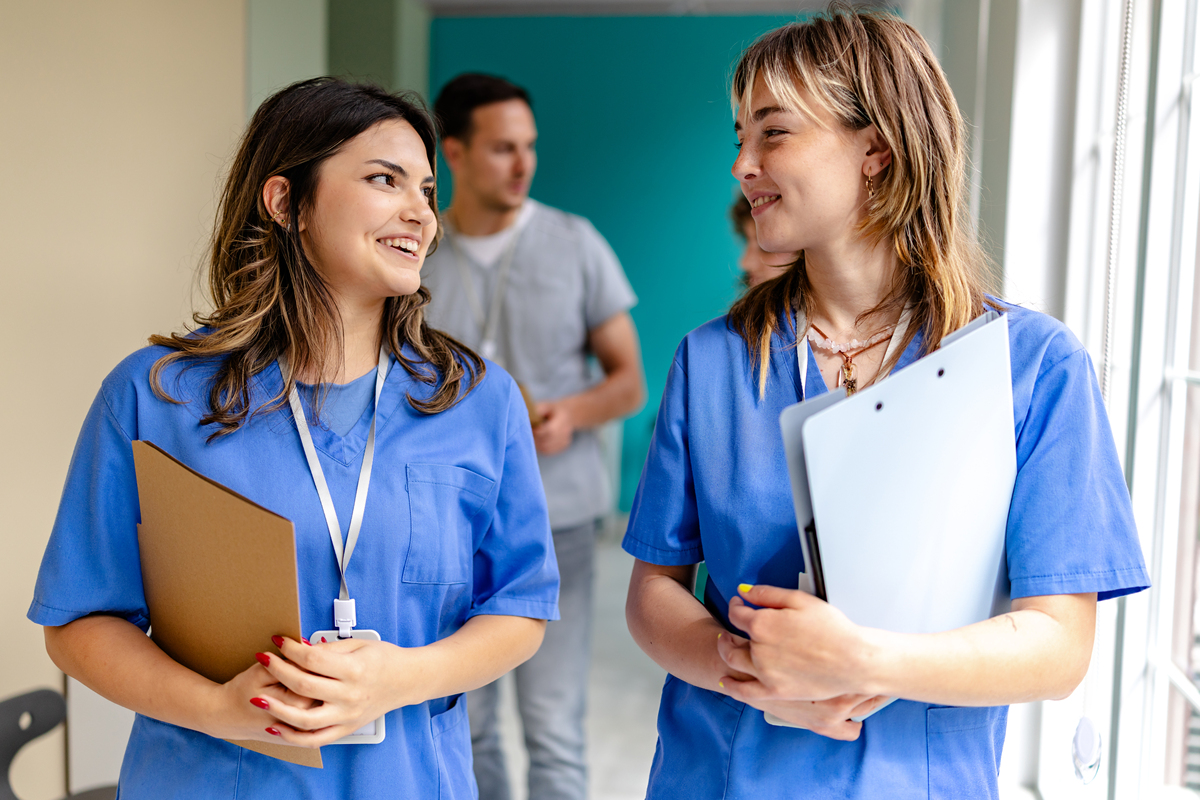 高级护理专业前景分析：就业、薪资、发展方向