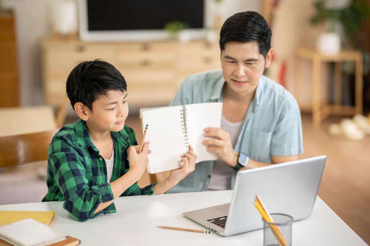 成都汽修培训学院分享男孩子学习不好也许是教