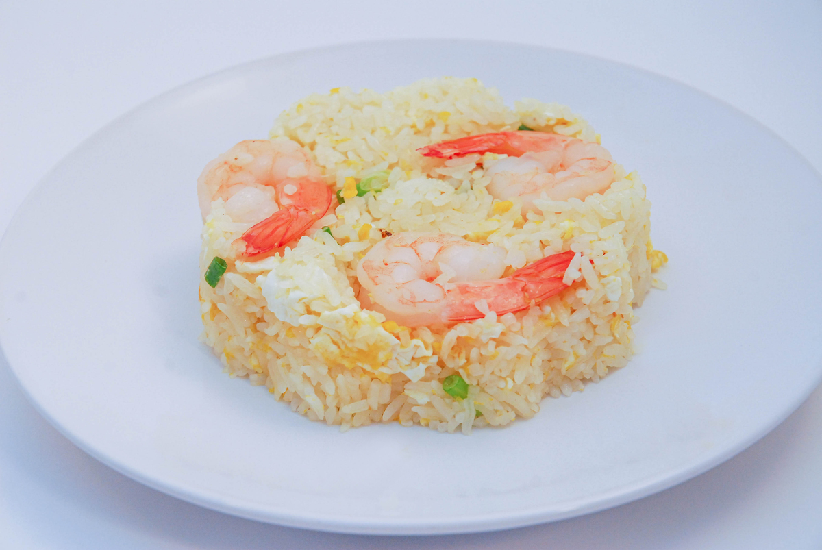 孩子超爱的快手营养餐：鲜虾蔬菜焖饭，一周做3次都不够！