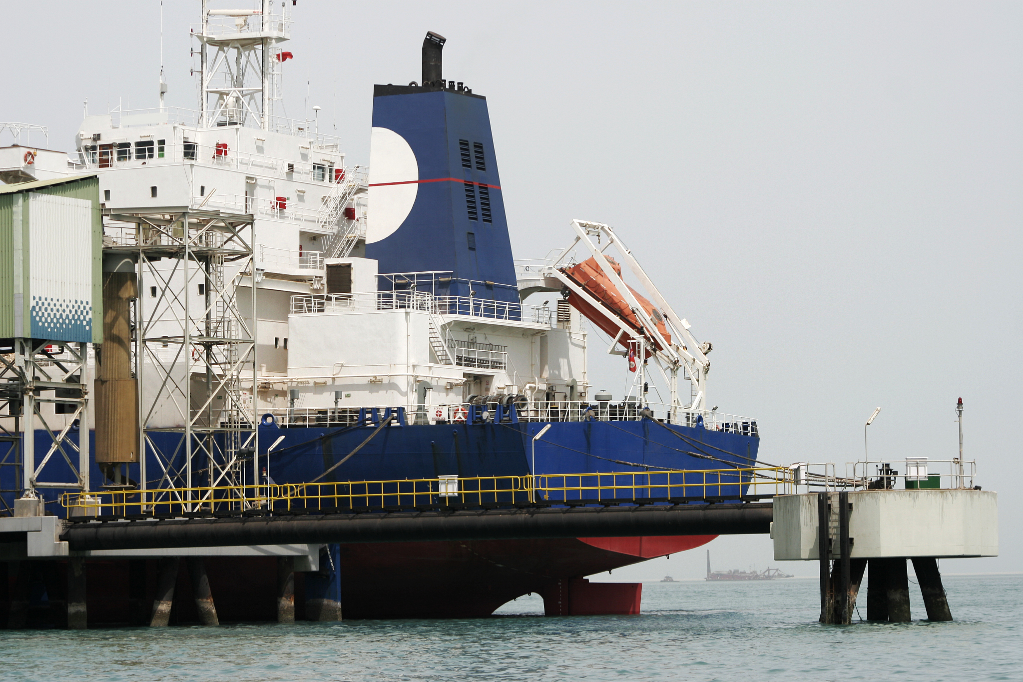 Ship Inspection: Cargo Hold and Starboard Deck Safety