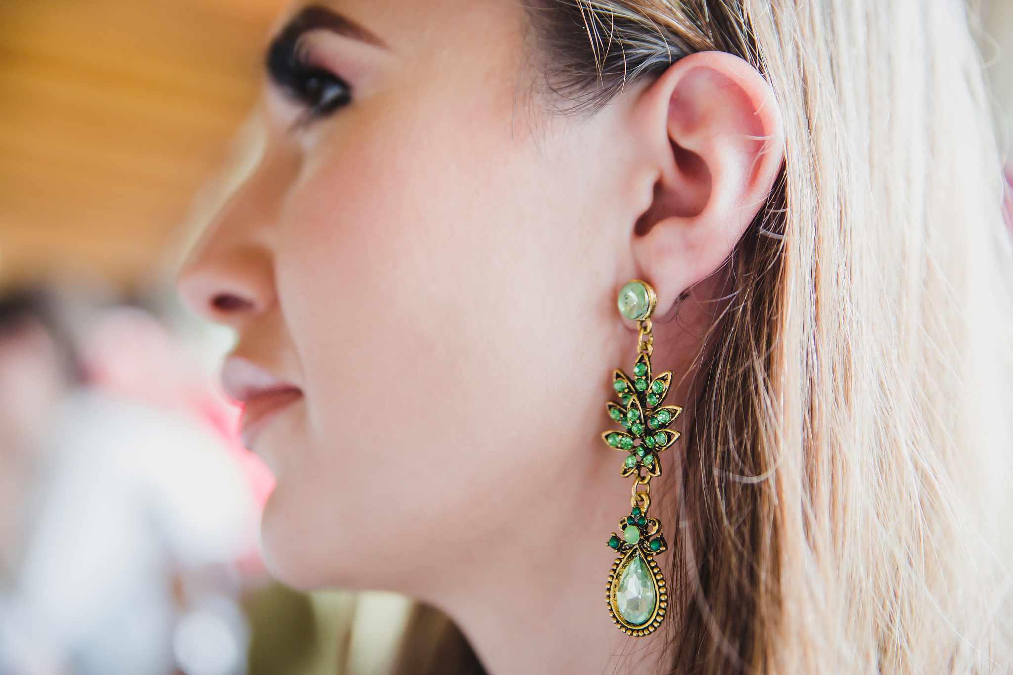 为什么那么多人喜欢戴耳钉、舌钉、唇环？