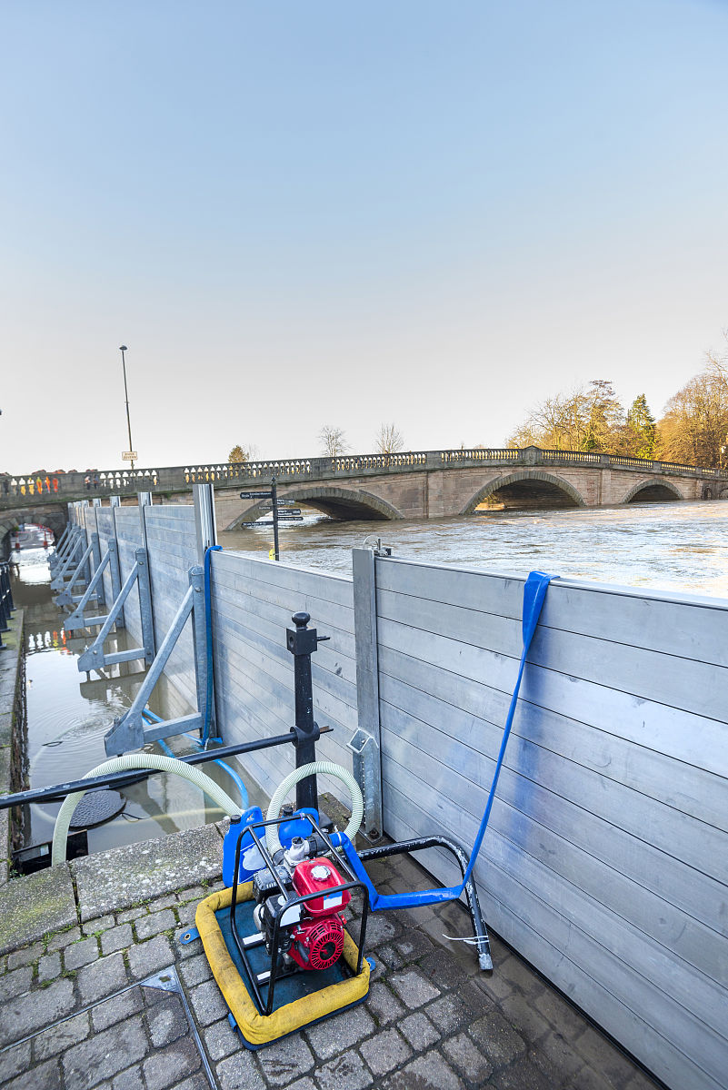 48V 直流水泵自动抽水系统安装指南 48V 直流水泵自动抽水系统安装指南