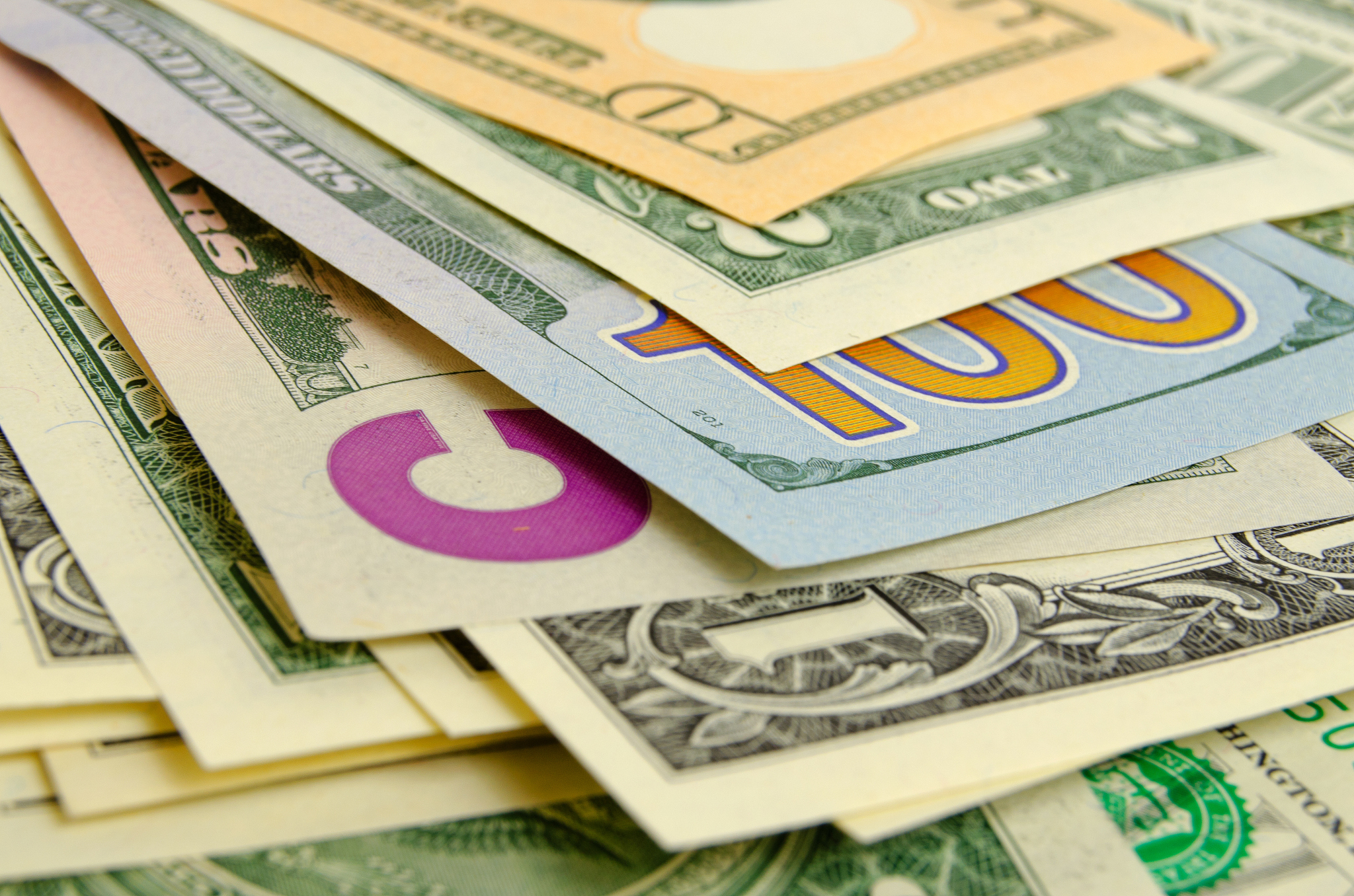 cash us dollars.