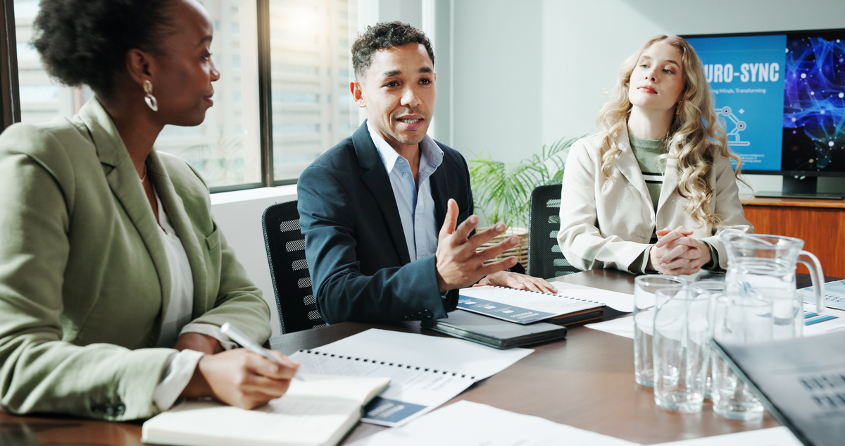 五瓶水六个领导？巧妙应对开会难题！