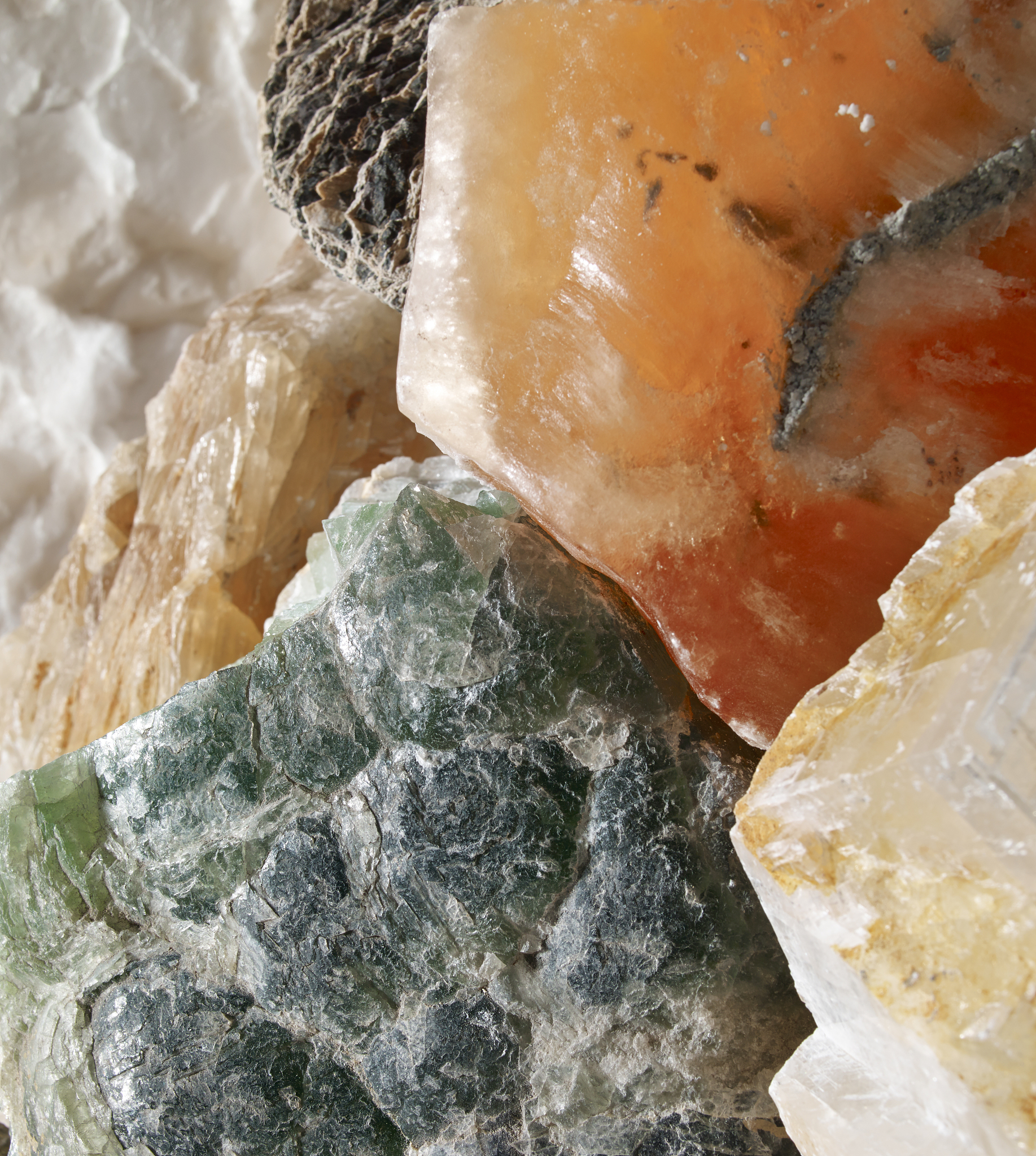 玉和石头的化学成分区别？