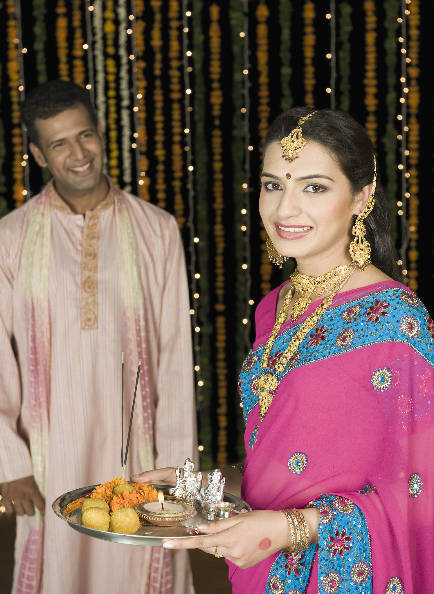 Tirakatan: Makna, Tujuan, dan Praktik dalam Budaya Jawa